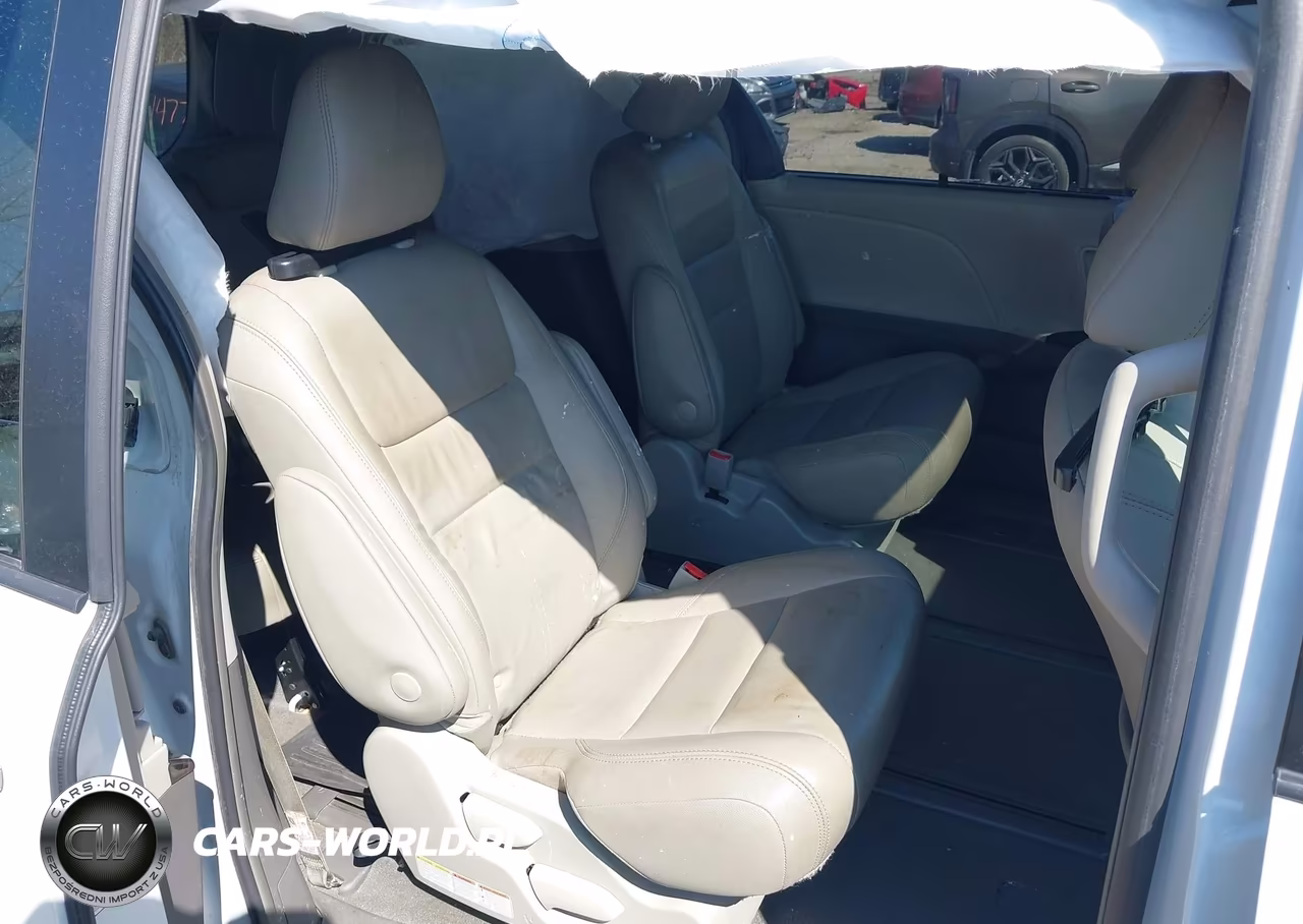 2019 Toyota Sienna Xle 7 Passenger VIN:5TDDZ3DC6KS218988 - 8
