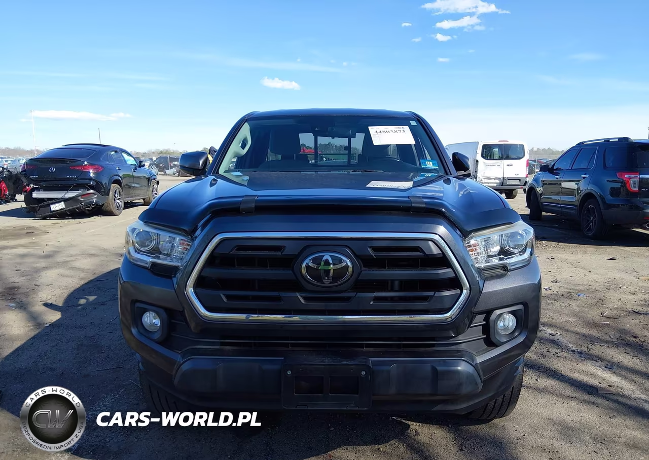2018 Toyota Tacoma Sr5 VIN:5TFSX5EN8JX060638 - 12