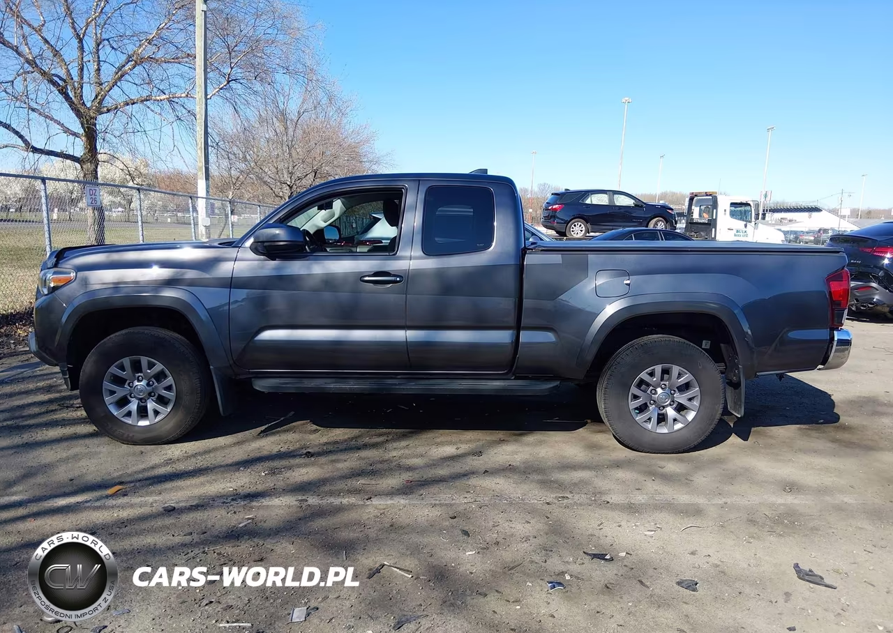 2018 Toyota Tacoma Sr5 VIN:5TFSX5EN8JX060638 - 14