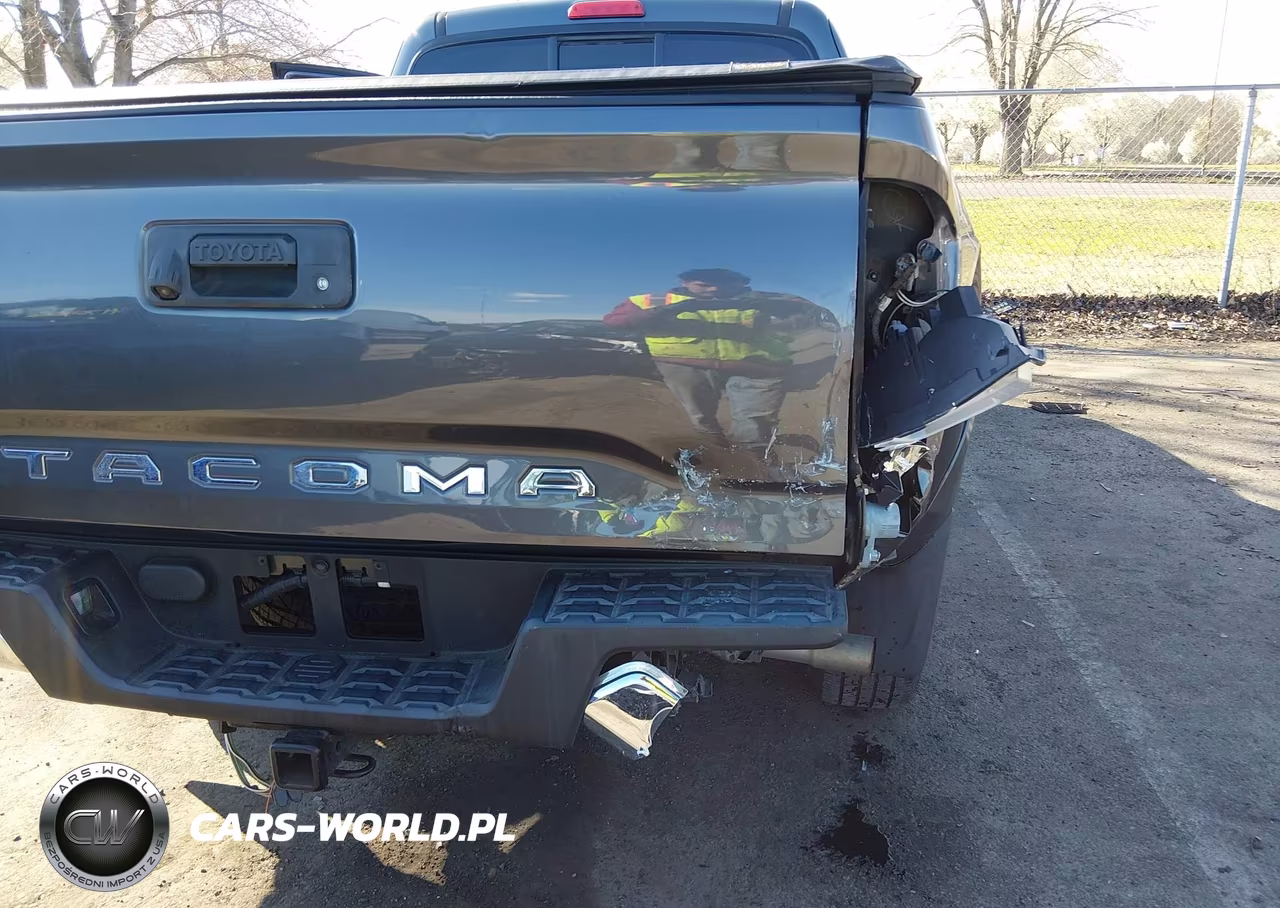 2018 Toyota Tacoma Sr5 VIN:5TFSX5EN8JX060638 - 6