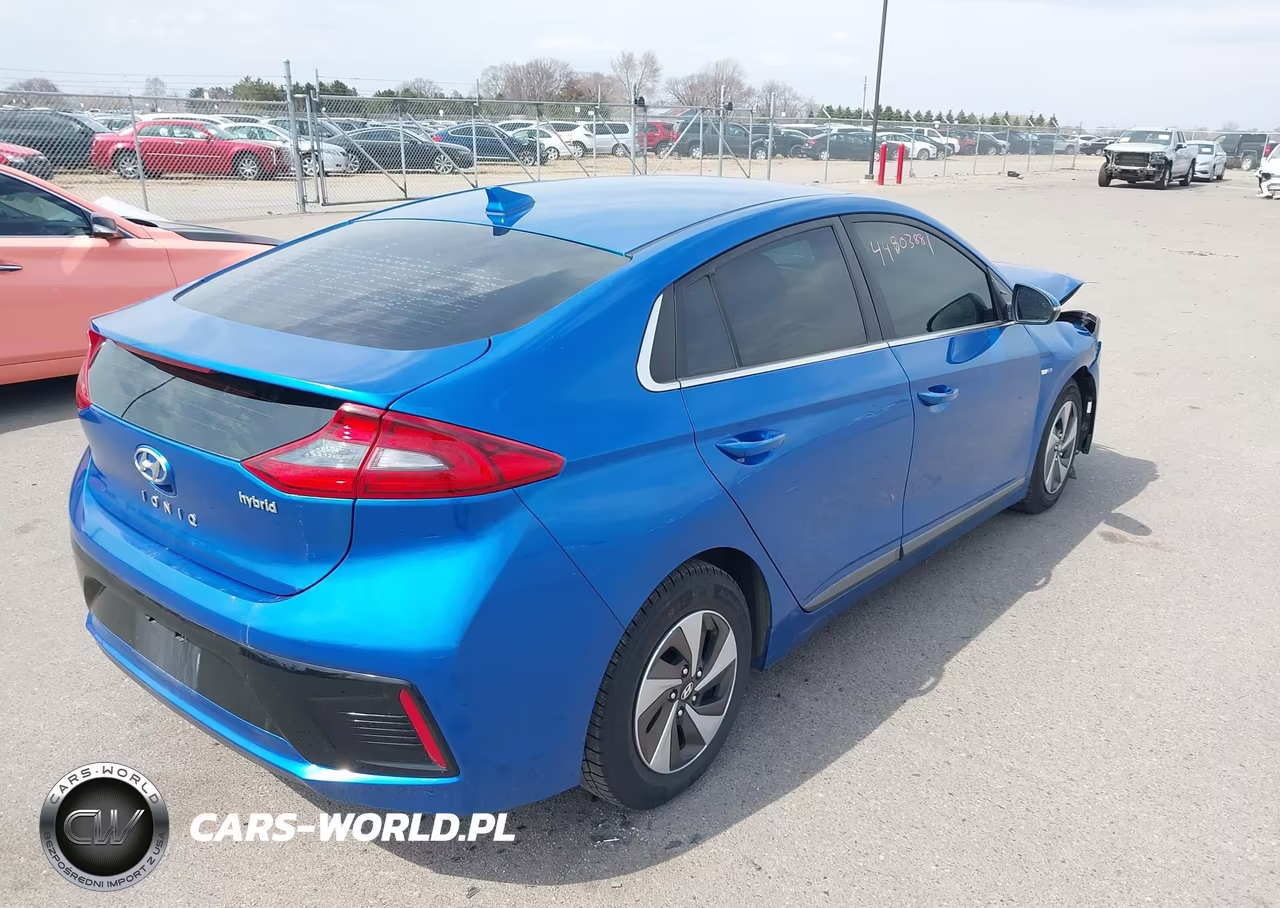 2018 Hyundai Ioniq Hybrid Sel VIN:KMHC75LC4JU103018 - 4