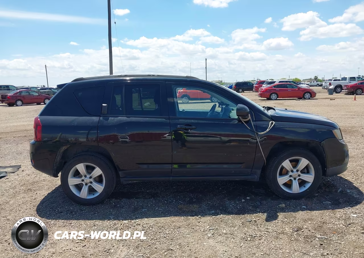 2016 Jeep Compass Sport VIN:1C4NJCBA5GD704918 - 13