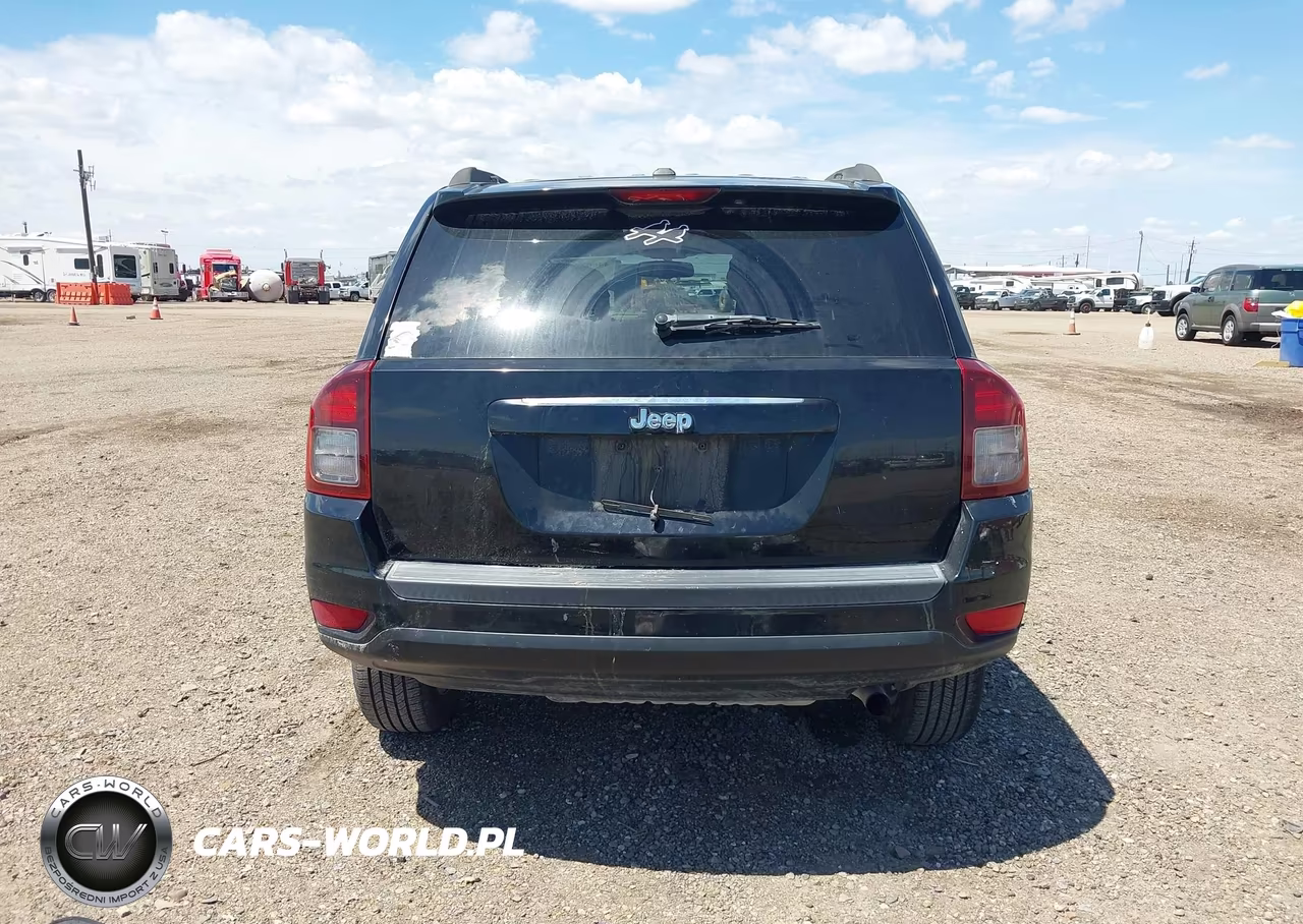 2016 Jeep Compass Sport VIN:1C4NJCBA5GD704918 - 16