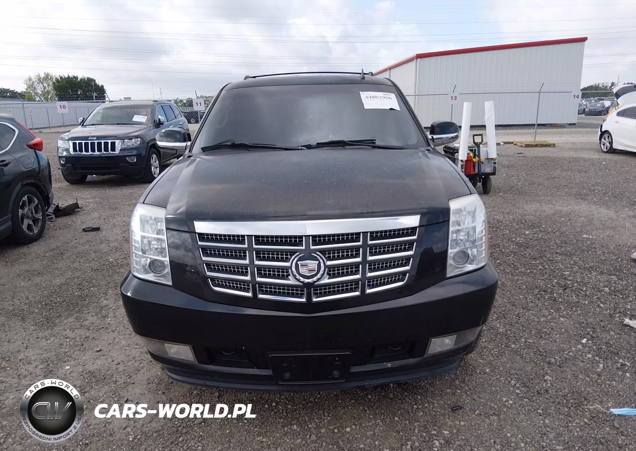 2011 Cadillac Escalade Luxury VIN:1GYS3BEF1BR272963 - 6