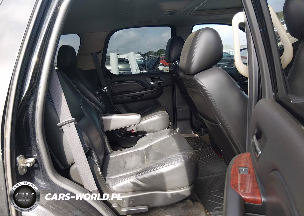 2011 Cadillac Escalade Luxury VIN:1GYS3BEF1BR272963 - 8