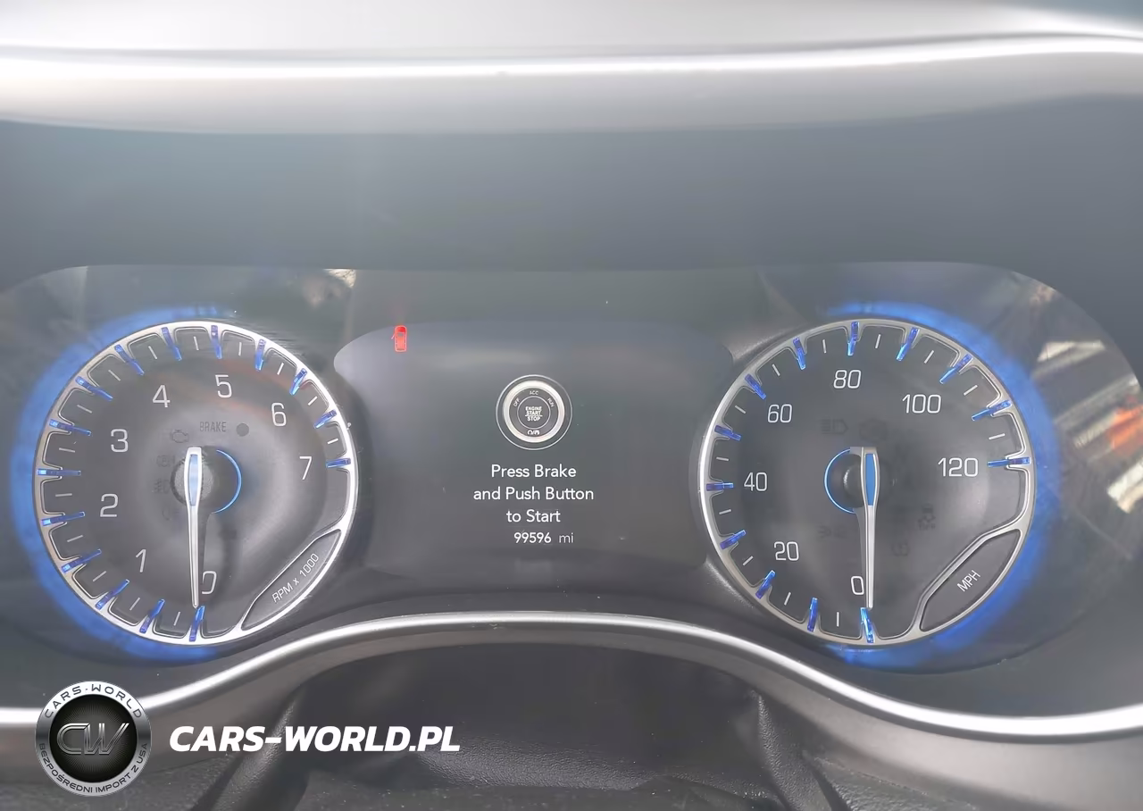 2020 Chrysler Pacifica Touring L Plus VIN:2C4RC1EG2LR109418 - 7