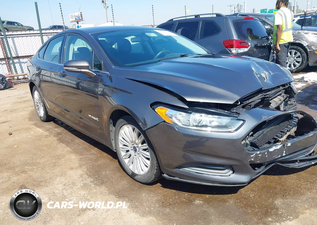 2016 Ford Fusion Hybrid Se