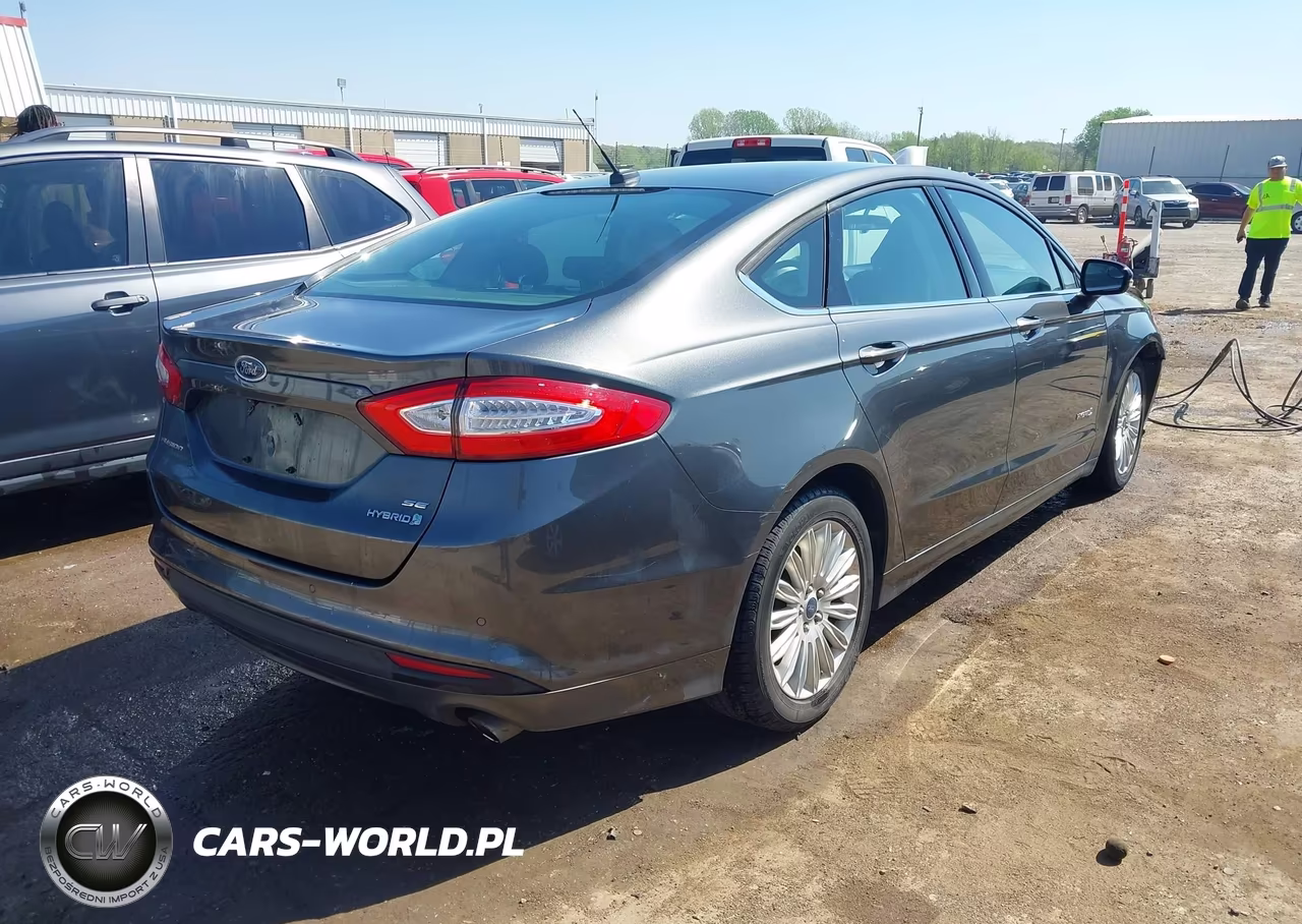 2016 Ford Fusion Hybrid Se VIN:3FA6P0LUXGR318552 - 4