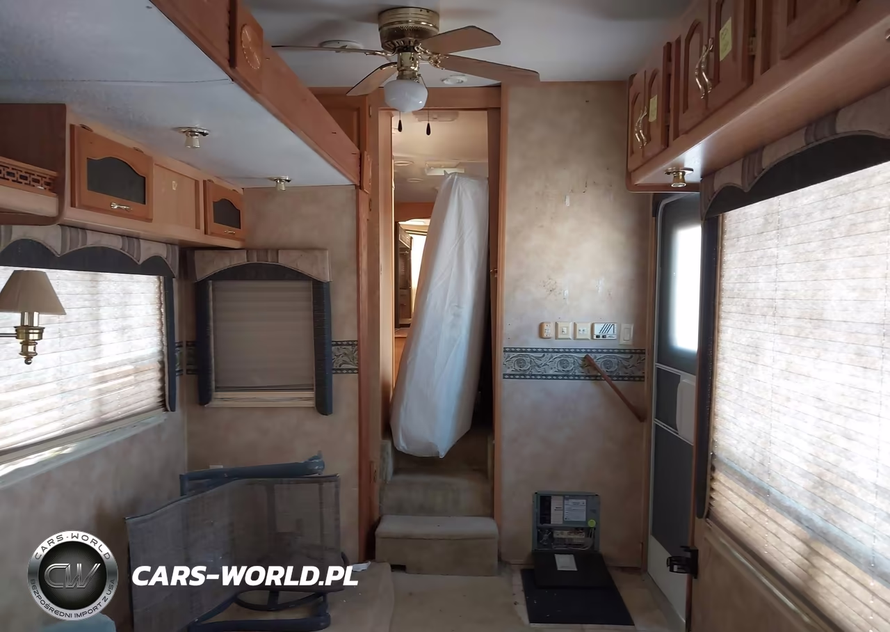 2004 Keystone Challenger 5Th Whl Travel Trailer VIN:4YDF29R264H402770 - 8