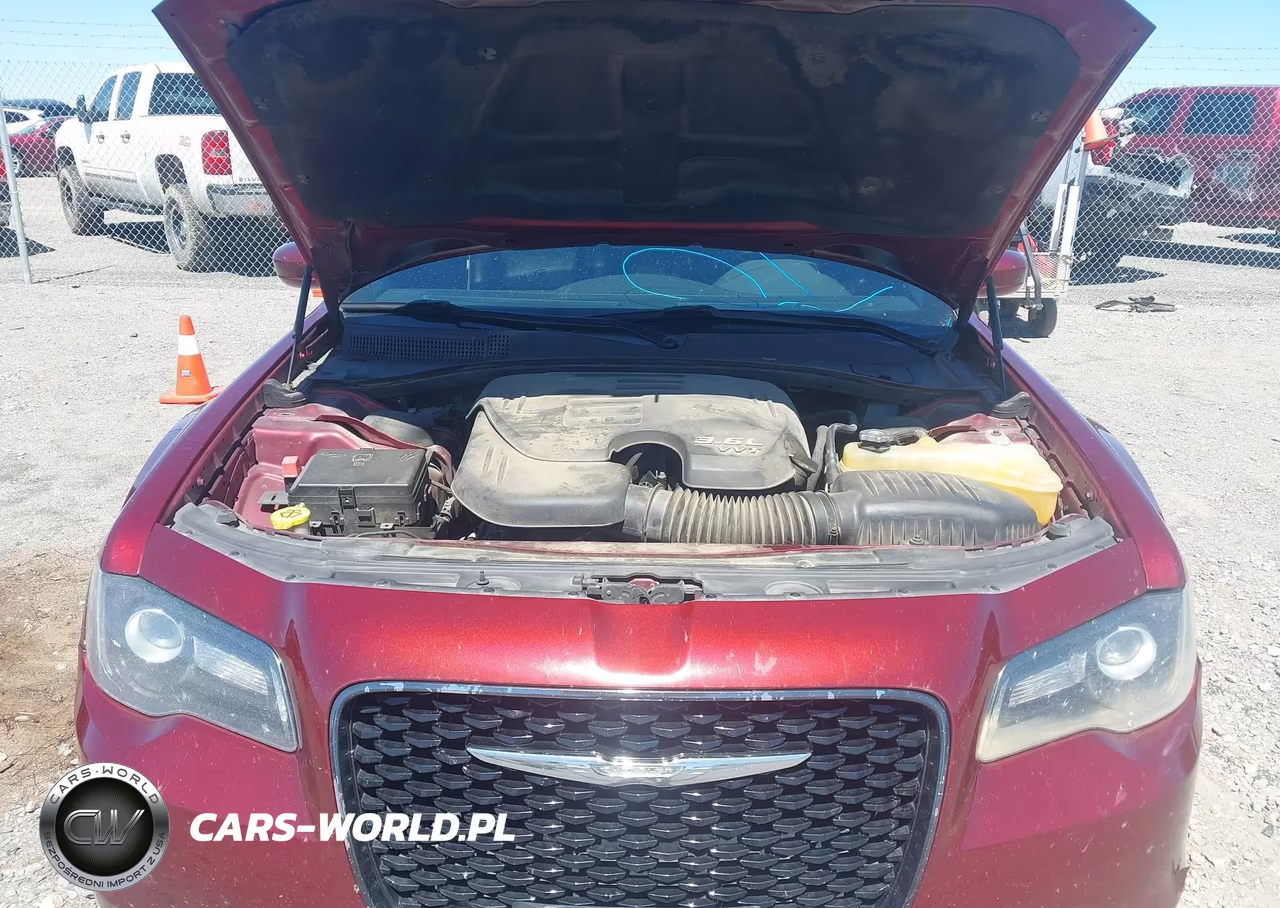 2019 Chrysler 300 300S VIN:2C3CCABGXKH628753 - 10