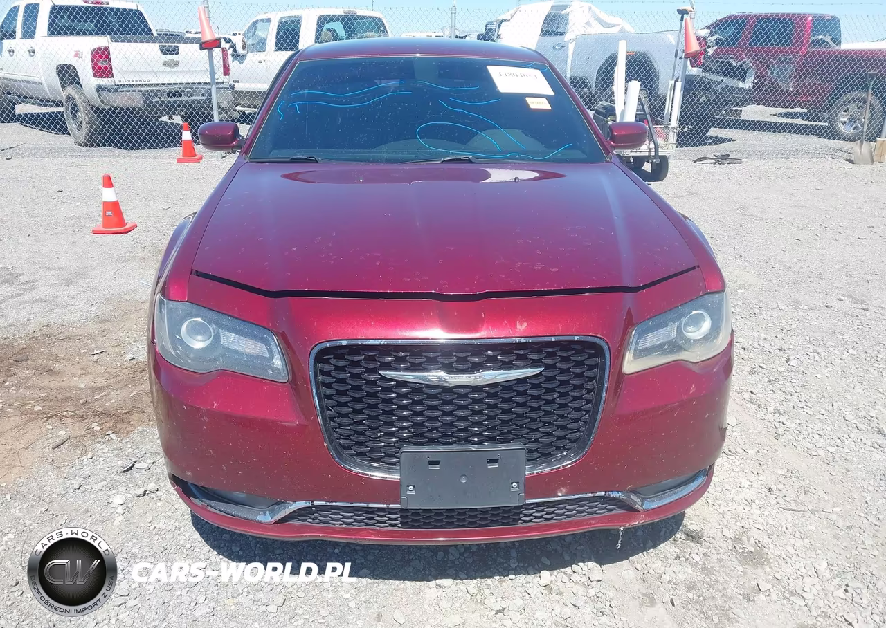 2019 Chrysler 300 300S VIN:2C3CCABGXKH628753 - 12