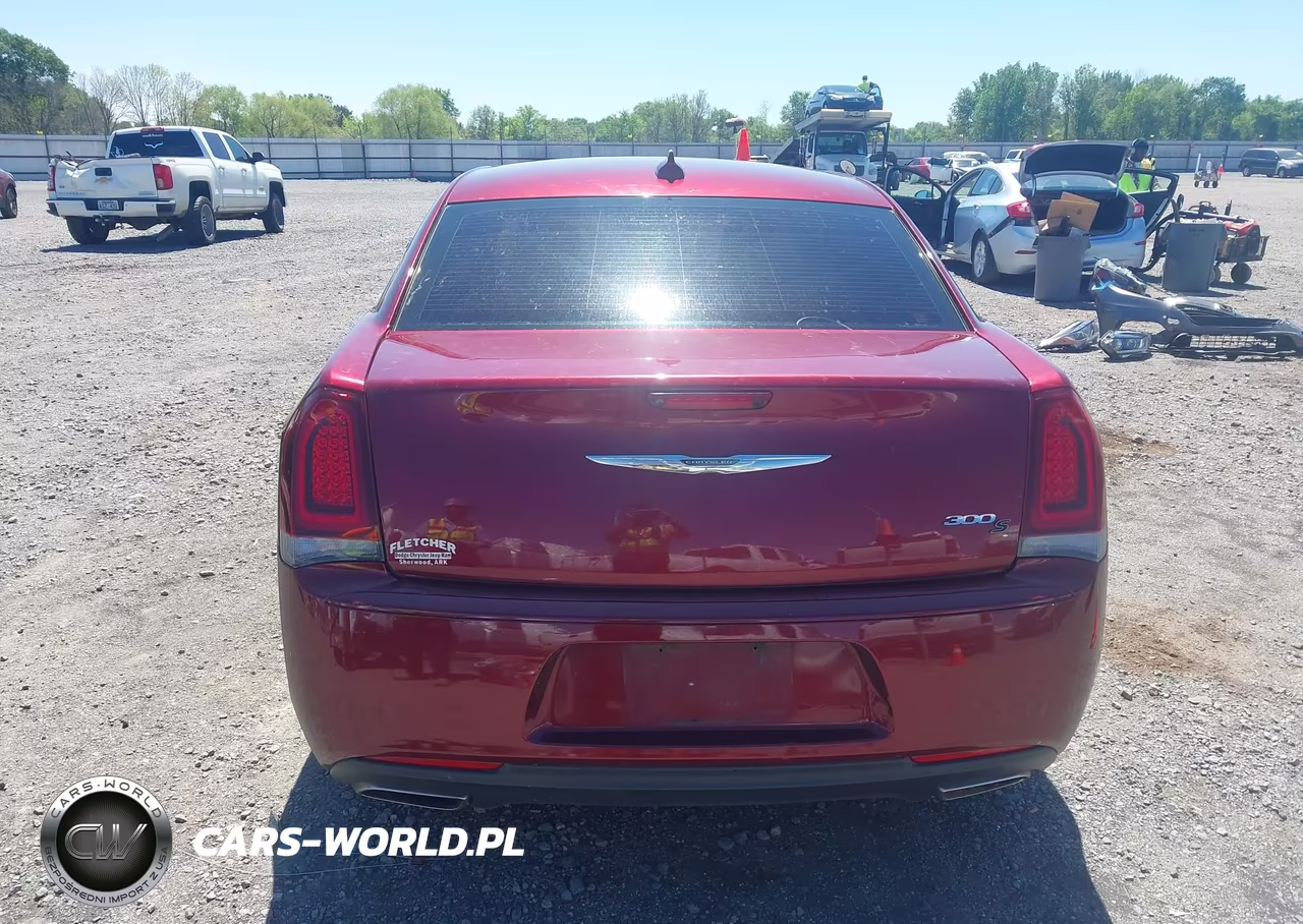 2019 Chrysler 300 300S VIN:2C3CCABGXKH628753 - 16