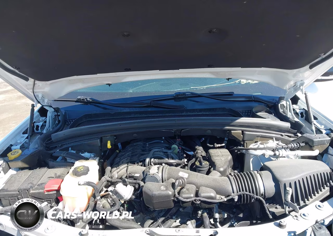 2023 Jeep Grand Cherokee L Limited 4X4 VIN:1C4RJKBG8P8701939 - 10