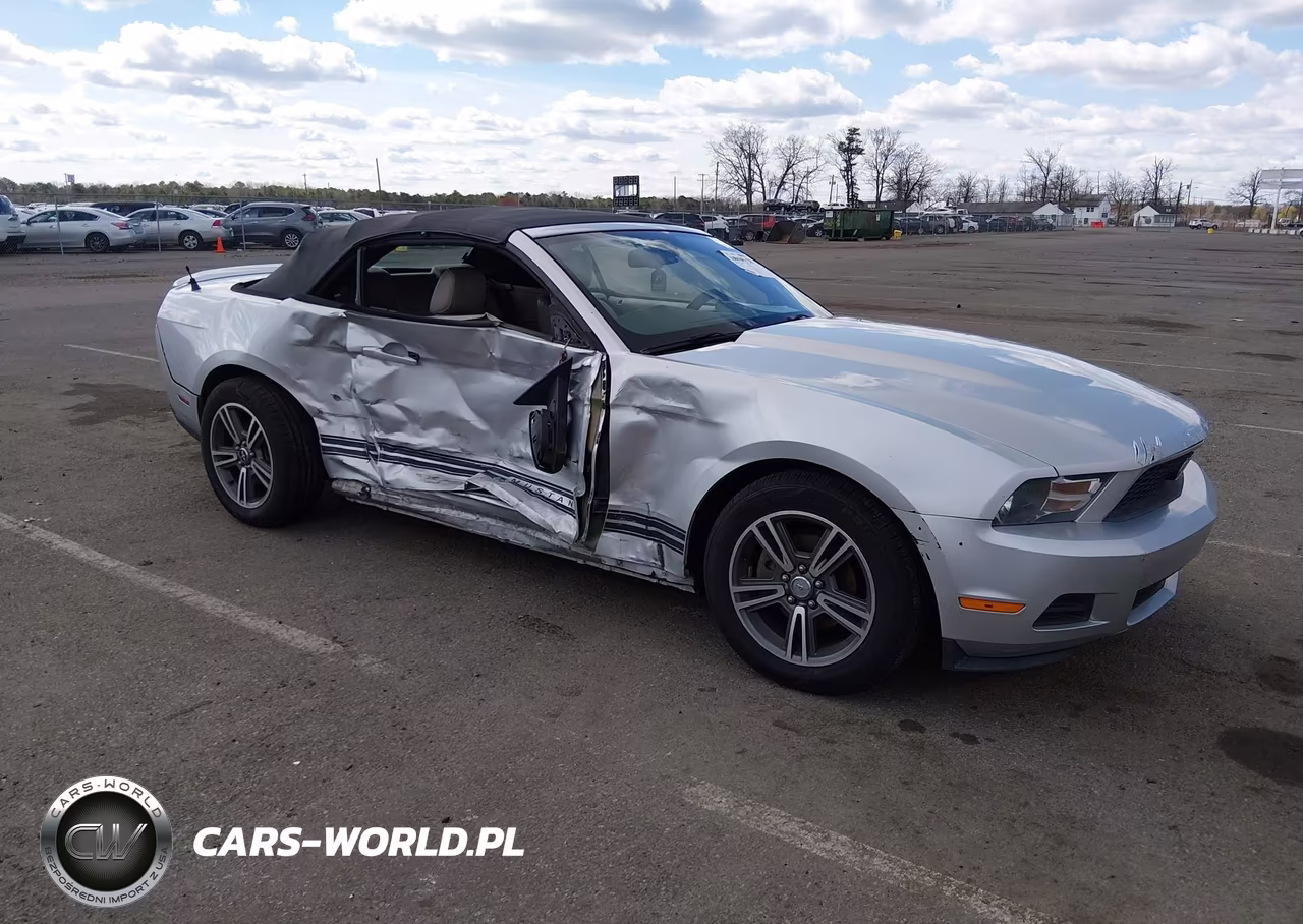 2010 Ford Mustang V6-V6 Premium – zdjęcie 1 z 16