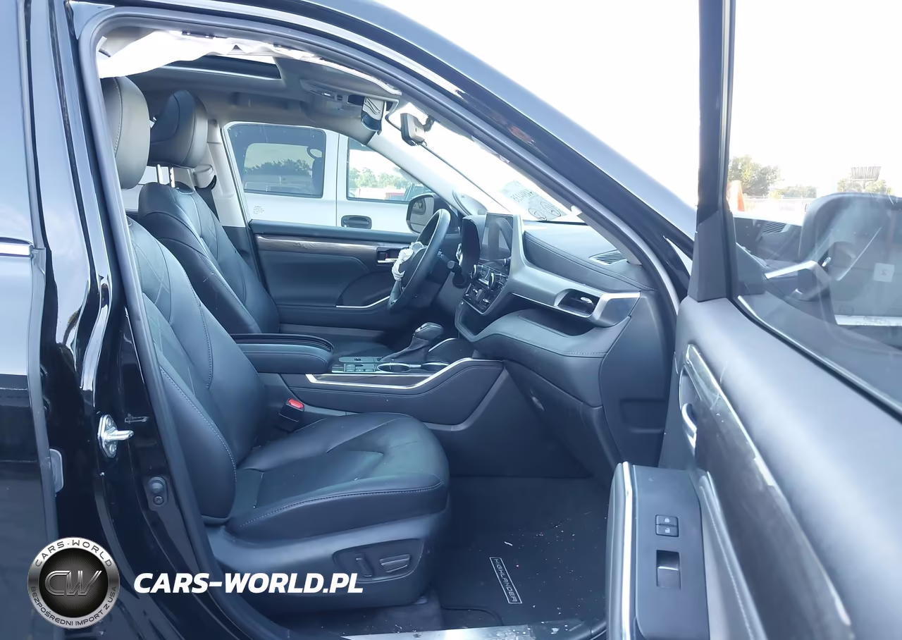 2023 Toyota Highlander Platinum VIN:5TDKDRAH0PS042469 - 5