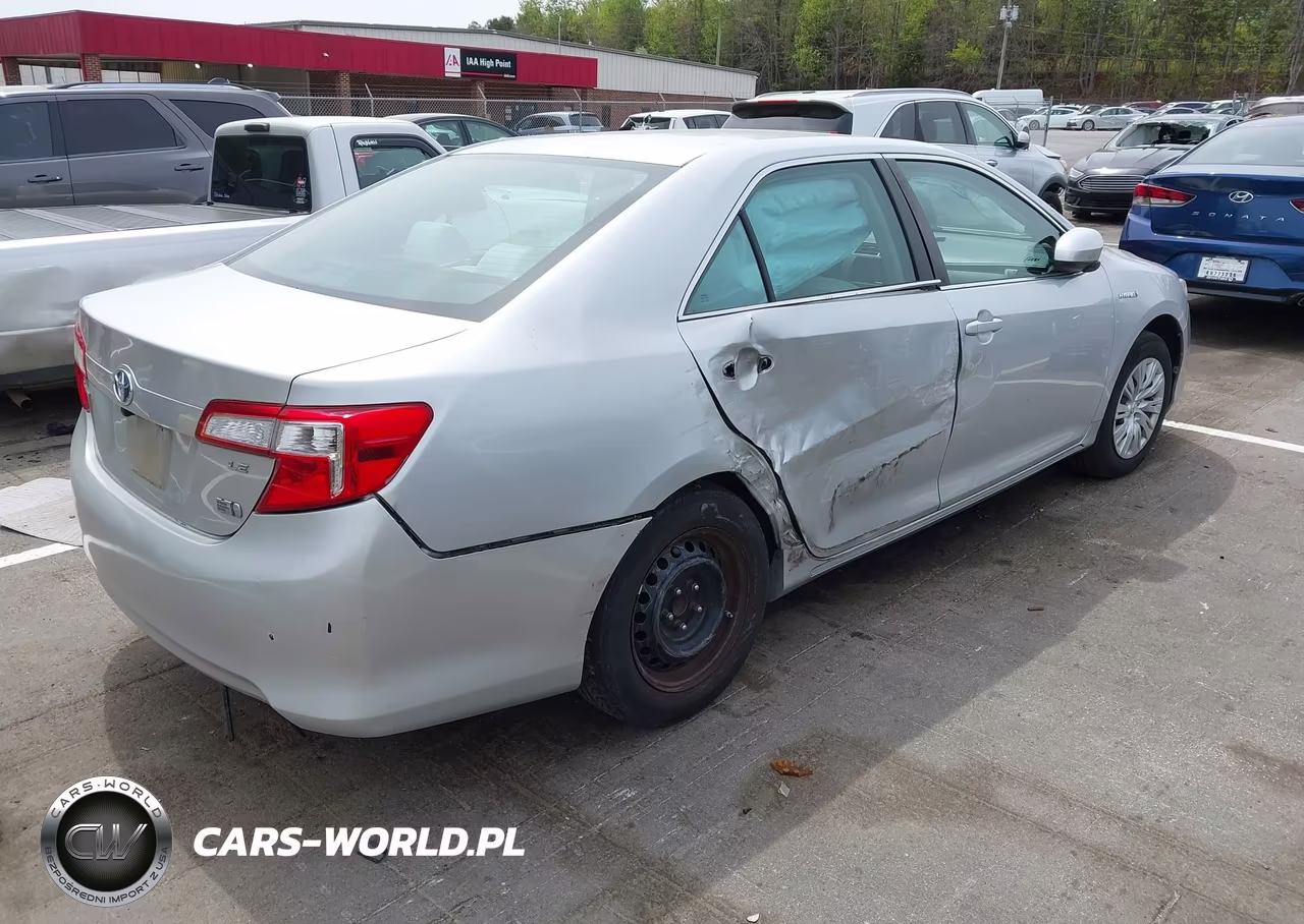 2014 Toyota Camry Hybrid Le VIN:4T1BD1FK3EU107762 - 4