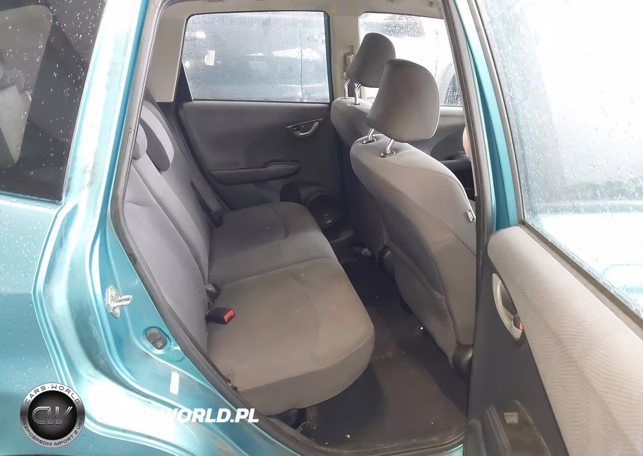 2012 Honda Fit VIN:JHMGE8H33CC003828 - 8
