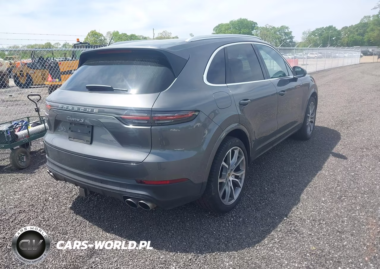 2019 Porsche Cayenne S VIN:WP1AB2AY4KDA64602 - 4