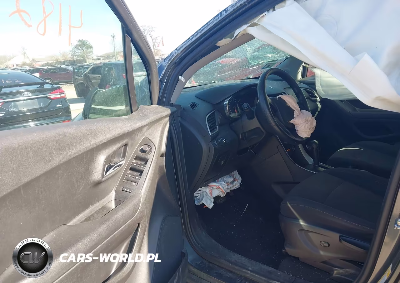 2020 Chevrolet Trax Fwd Ls VIN:3GNCJKSB0LL242693 - 5