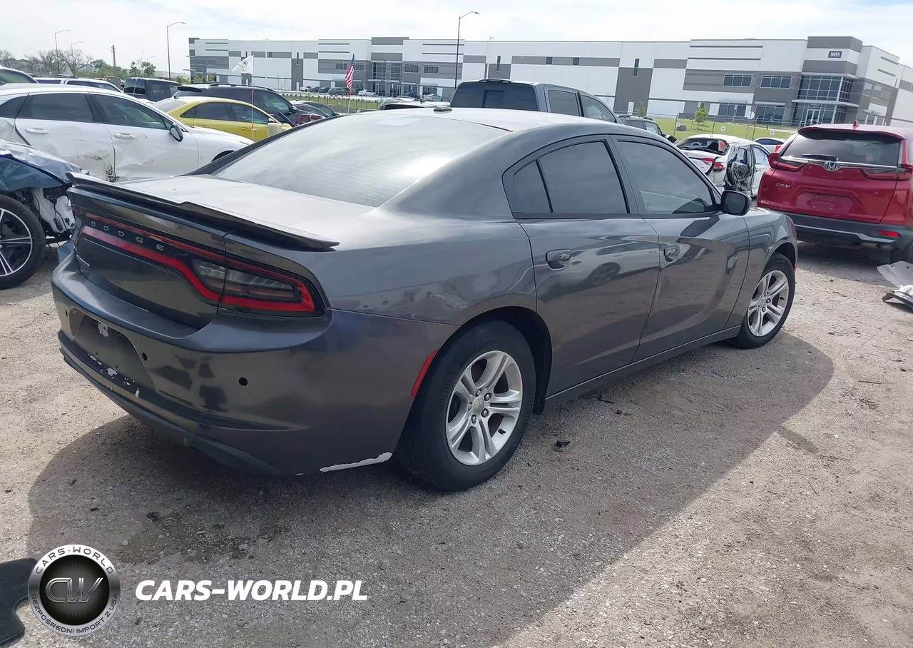 2017 Dodge Charger Se Rwd VIN:2C3CDXBG8HH520656 - 4