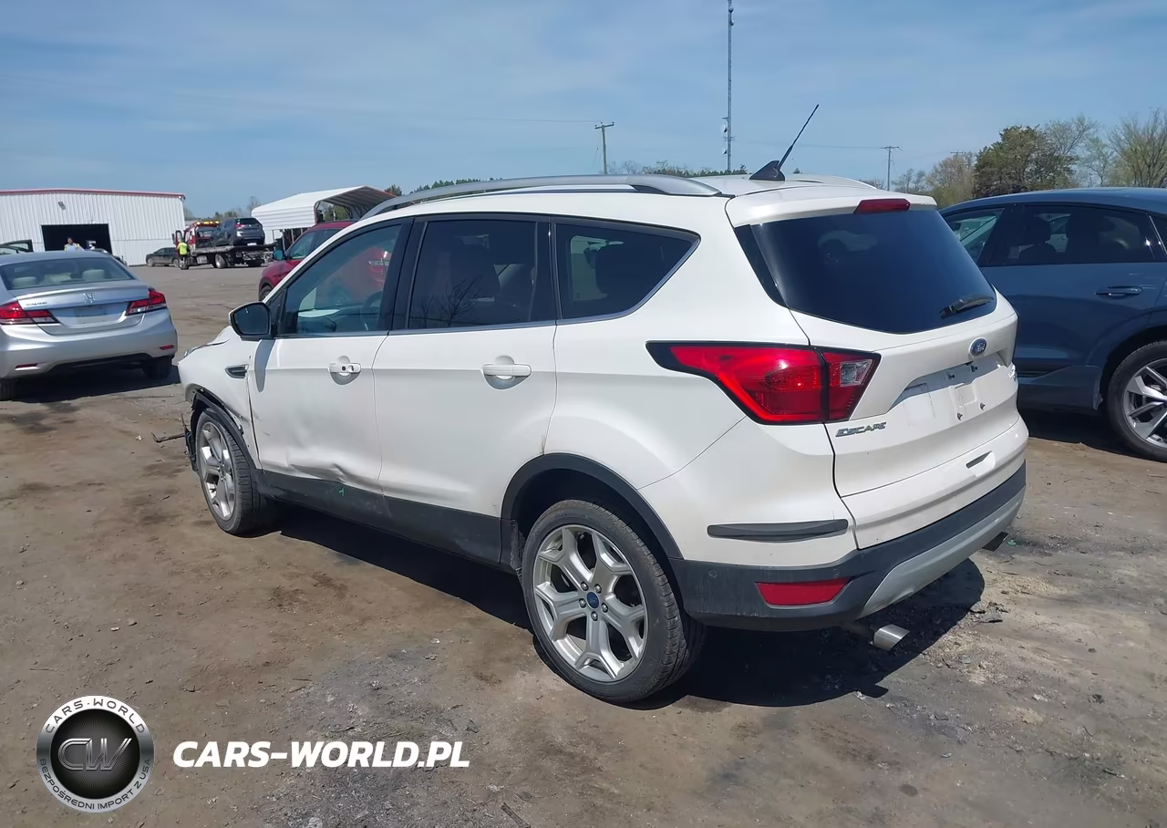 2019 Ford Escape Titanium VIN:1FMCU9J98KUC30475 - 3