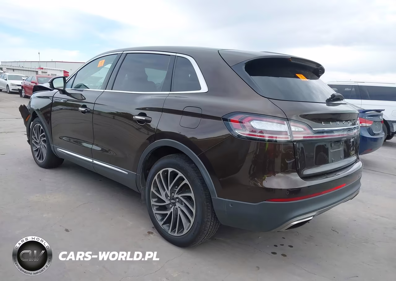 2019 Lincoln Nautilus Reserve VIN:2LMPJ6L9XKBL23126 - 3