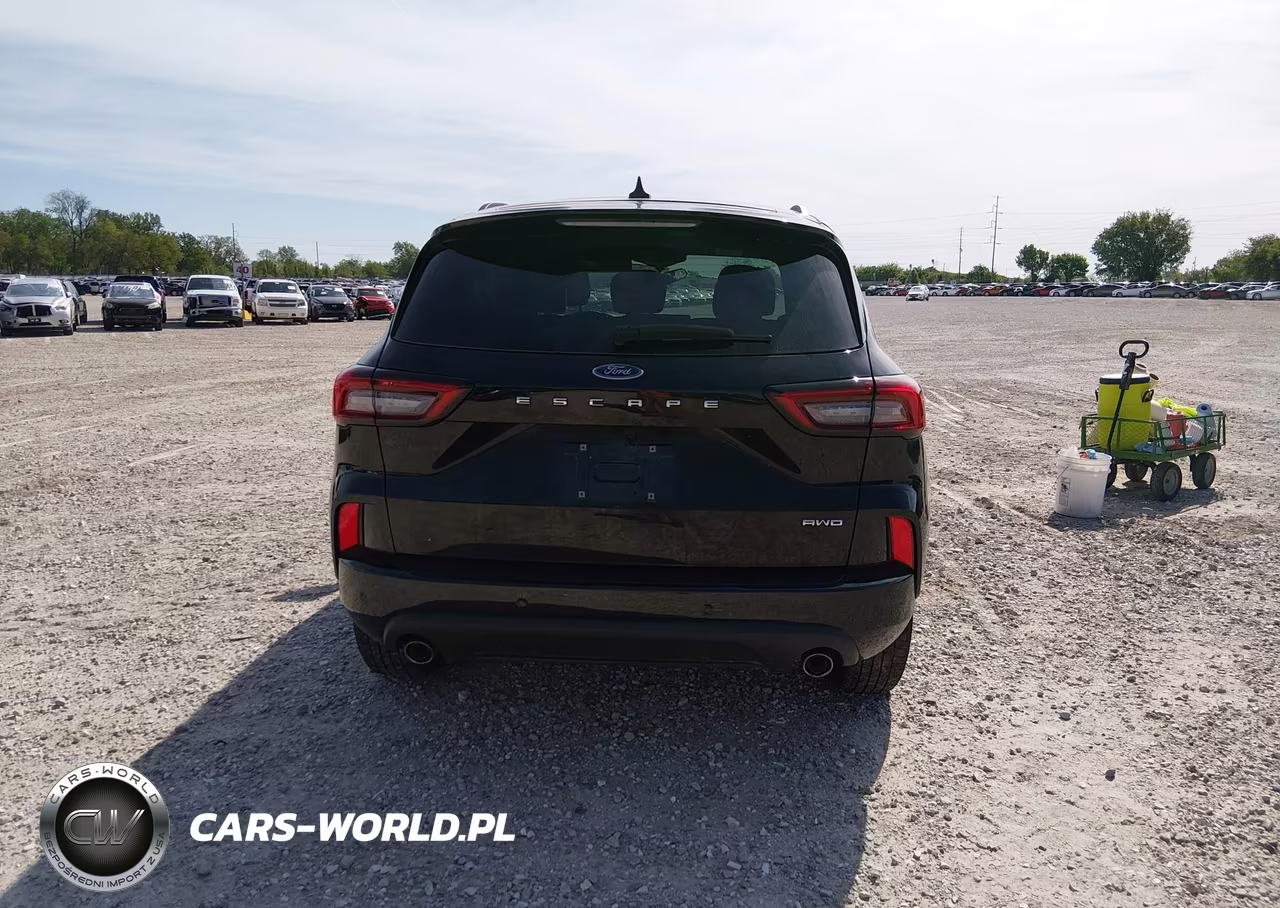 2023 Ford Escape St-Line VIN:1FMCU9MN8PUA98639 - 17