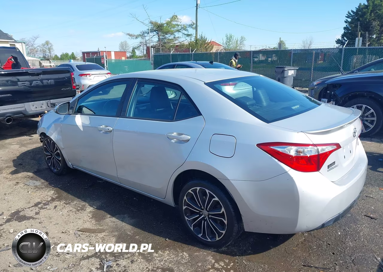 2016 Toyota Corolla S Plus VIN:2T1BURHE2GC585603 - 3
