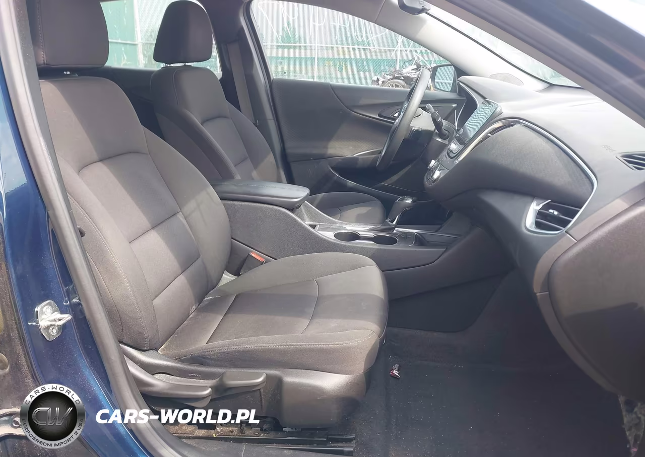 2019 Chevrolet Malibu Lt VIN:1G1ZD5ST3KF222301 - 5