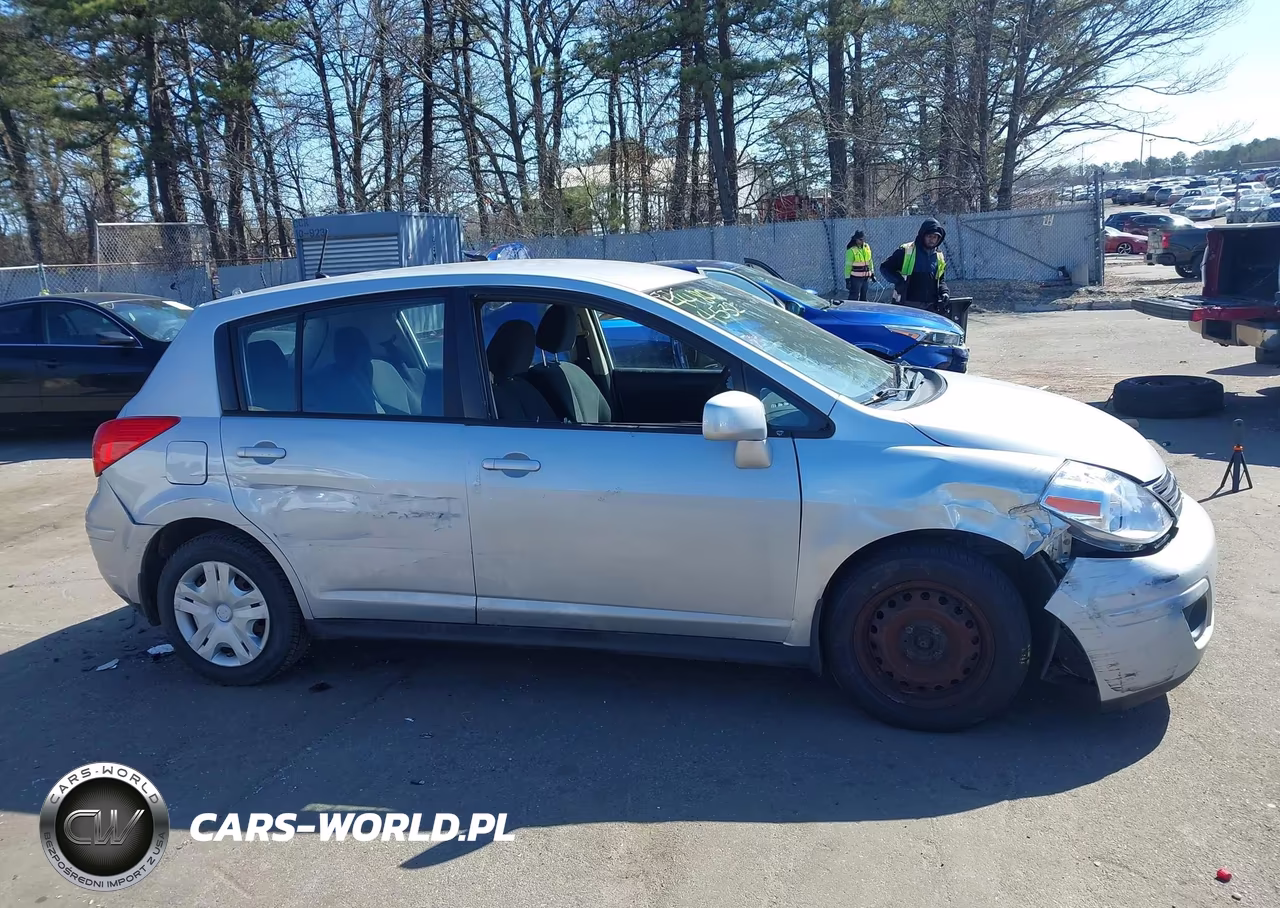 2011 Nissan Versa 1.8S VIN:3N1BC1CPXBL430822 - 13
