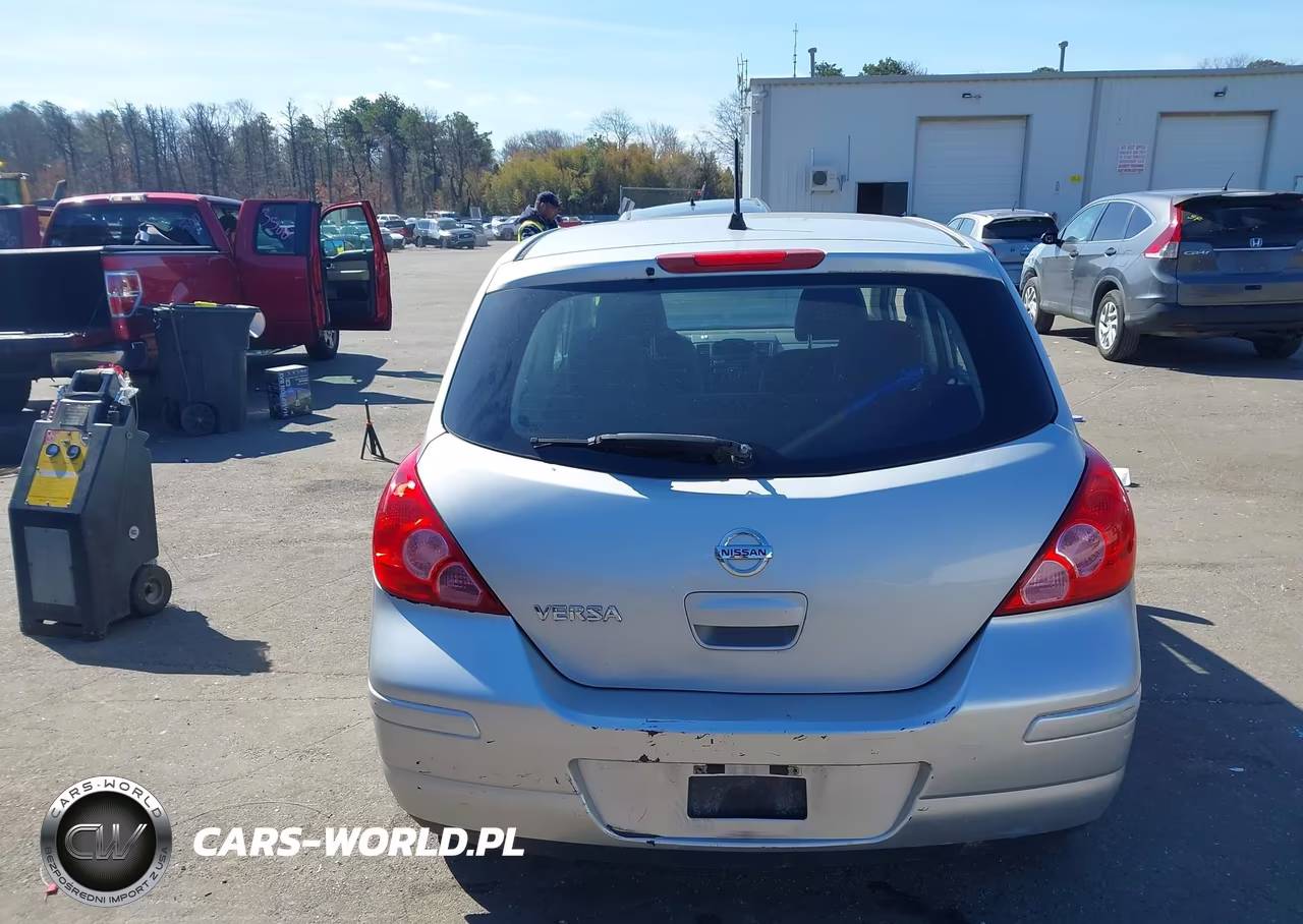 2011 Nissan Versa 1.8S VIN:3N1BC1CPXBL430822 - 16