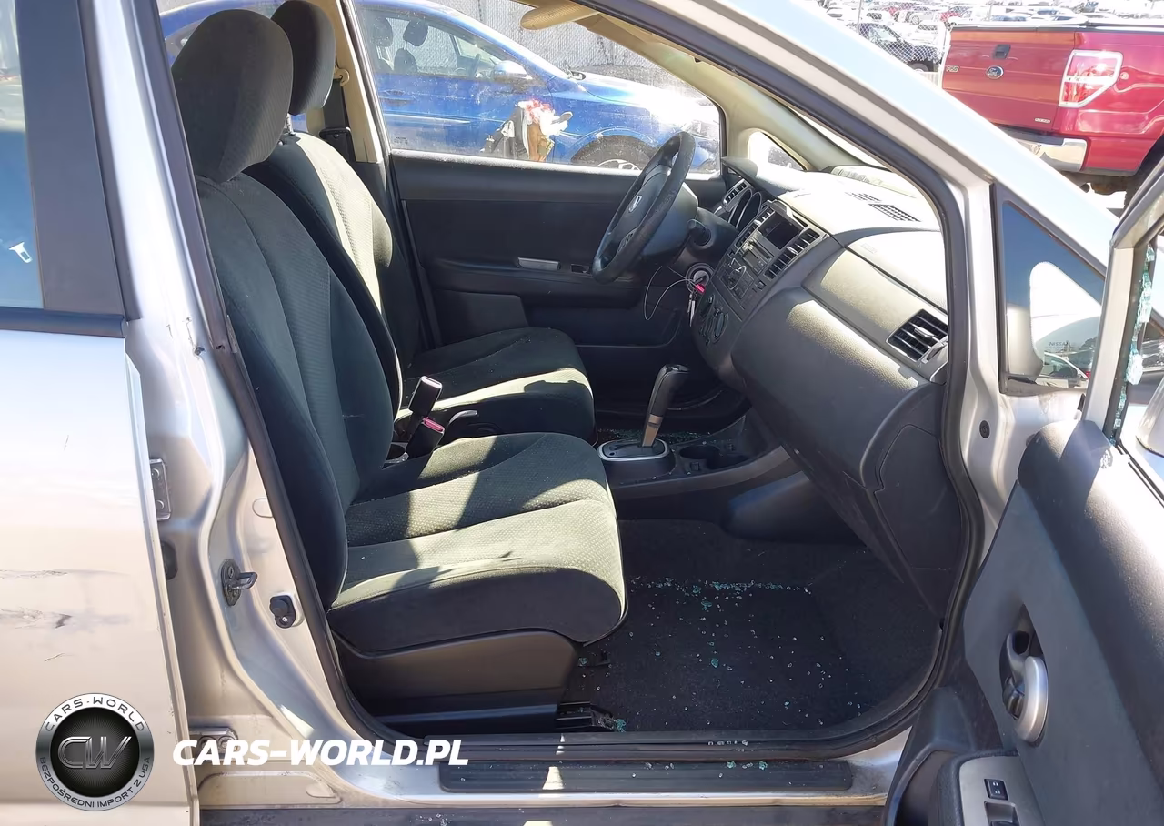 2011 Nissan Versa 1.8S VIN:3N1BC1CPXBL430822 - 5