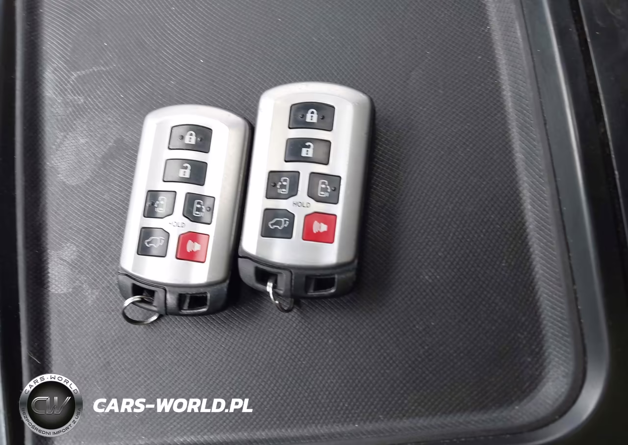 2019 Toyota Sienna Xle 8 Passenger VIN:5TDYZ3DC4KS020475 - 11