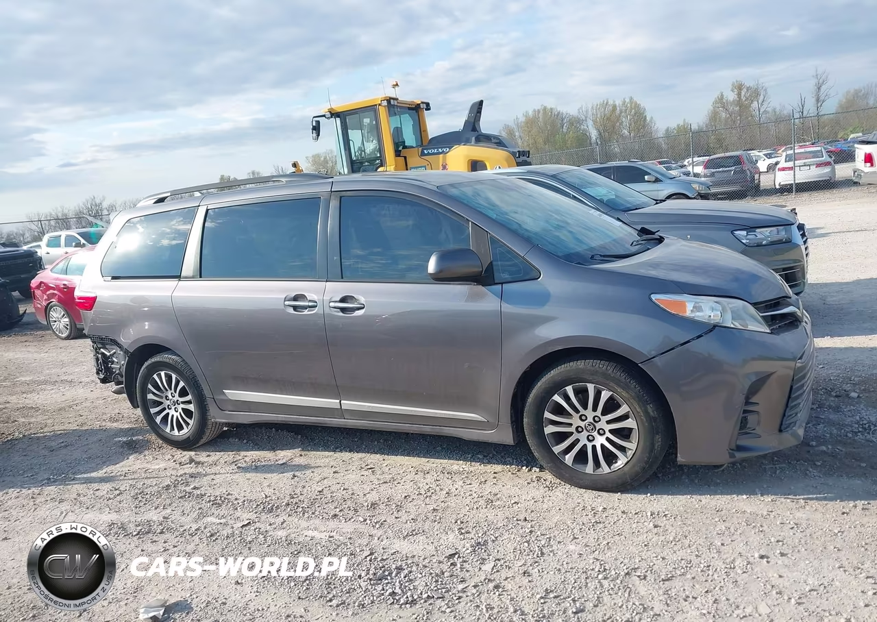 2019 Toyota Sienna Xle 8 Passenger VIN:5TDYZ3DC4KS020475 - 14