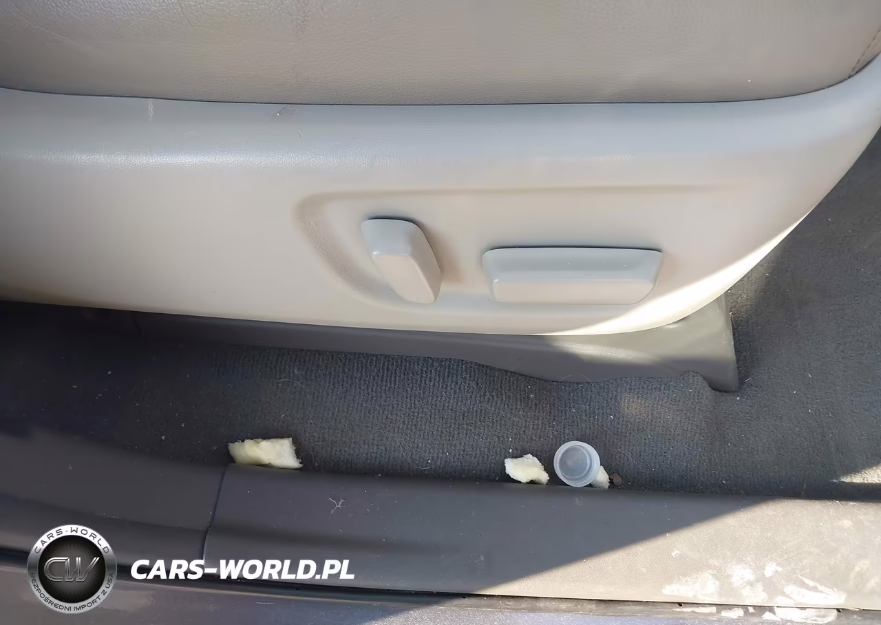 2019 Toyota Sienna Xle 8 Passenger VIN:5TDYZ3DC4KS020475 - 8