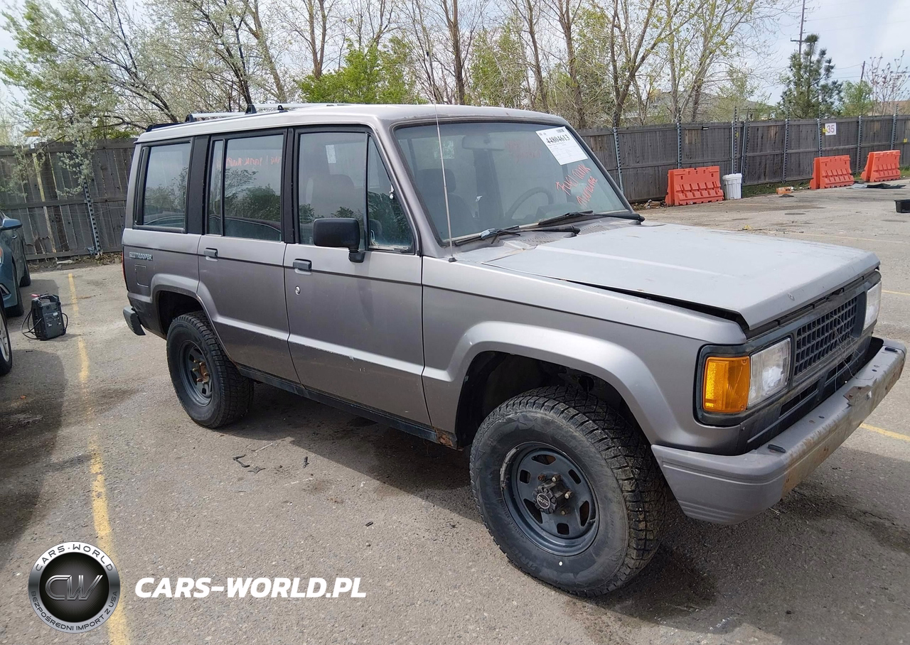 1990 Isuzu Trooper