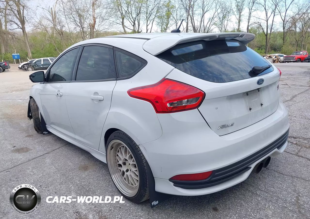 2017 Ford Focus St VIN:1FADP3L98HL253852 - 3