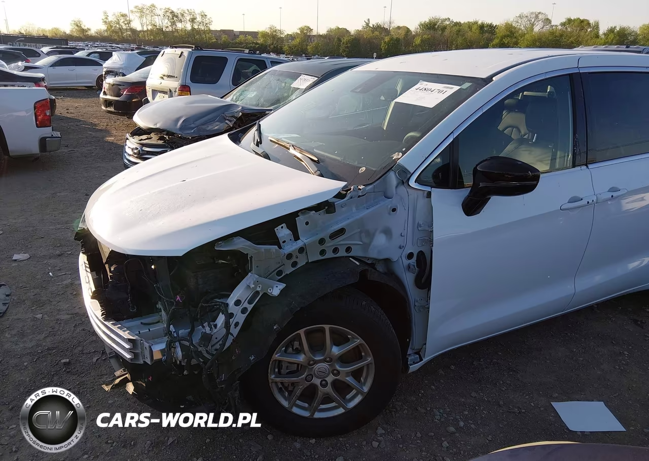 2025 Chrysler Voyager Lx VIN:2C4RC1CG4SR605693 - 18
