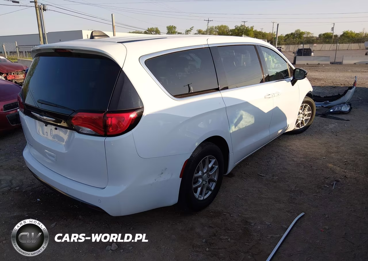 2025 Chrysler Voyager Lx VIN:2C4RC1CG4SR605693 - 4