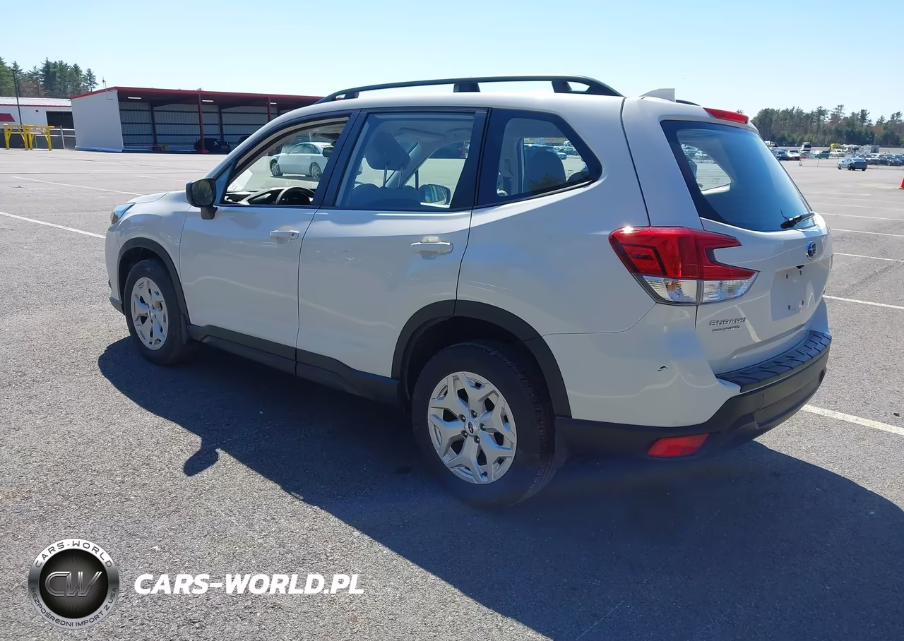 2023 Subaru Forester VIN:JF2SKACC8PH423954 - 3