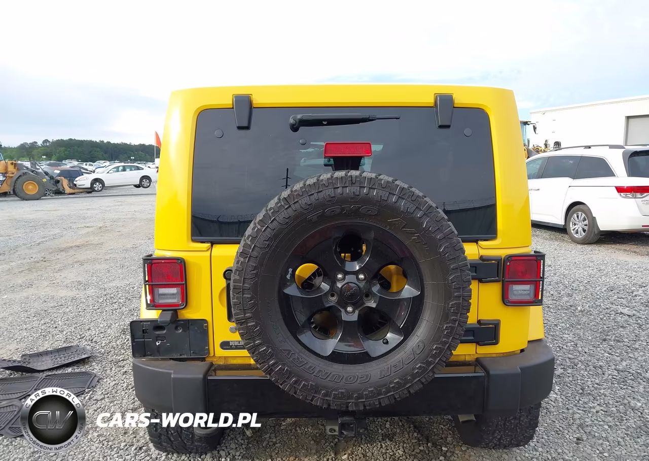 2015 Jeep Wrangler Unlimited Altitude VIN:1C4BJWEG0FL661369 - 16