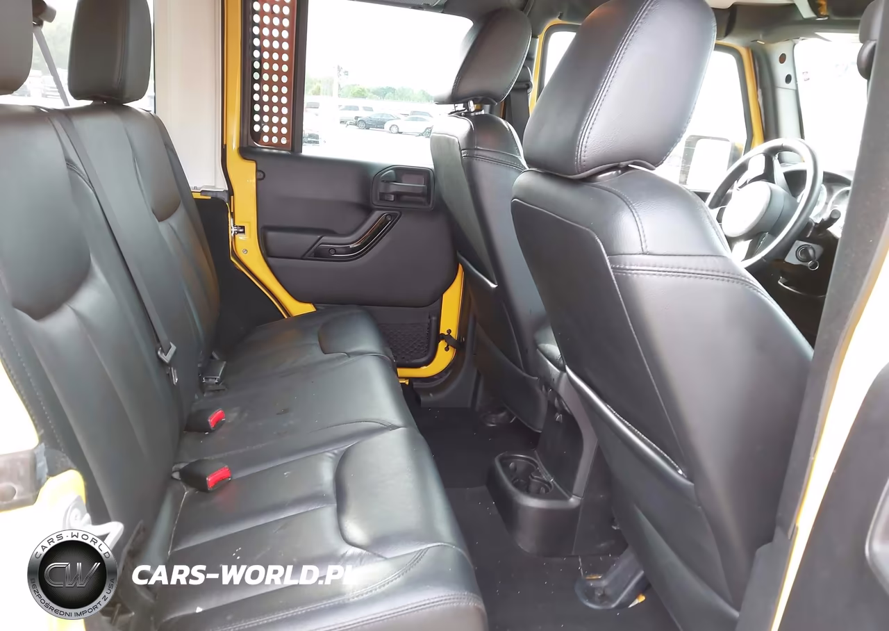2015 Jeep Wrangler Unlimited Altitude VIN:1C4BJWEG0FL661369 - 8
