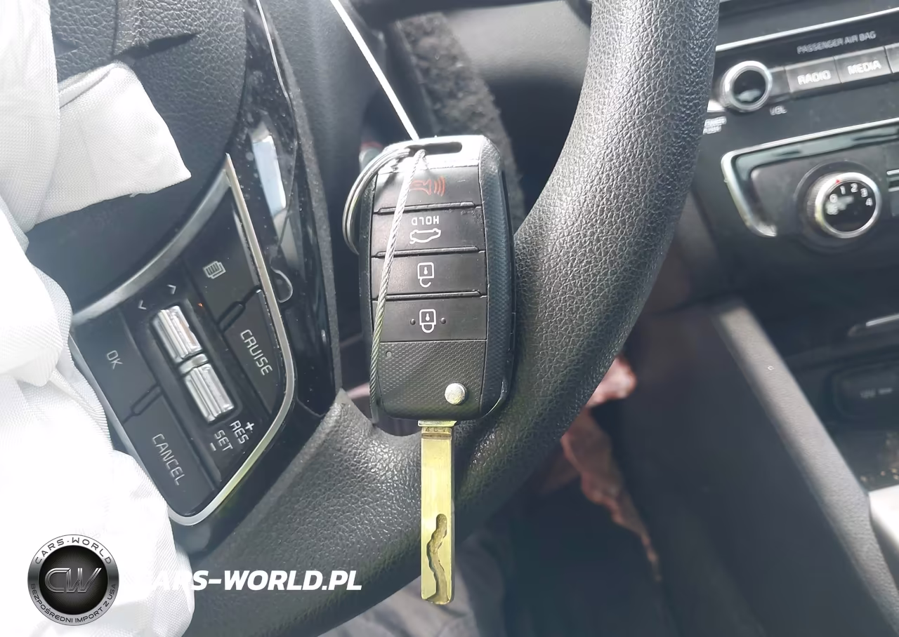 2020 Kia Optima Lx VIN:5XXGT4L36LG448362 - 11