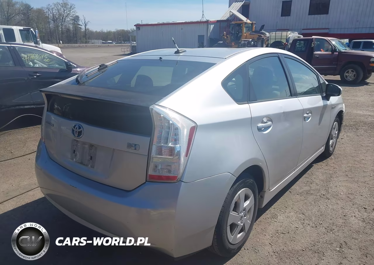 2010 Toyota Prius Ii VIN:JTDKN3DU9A0050647 - 4