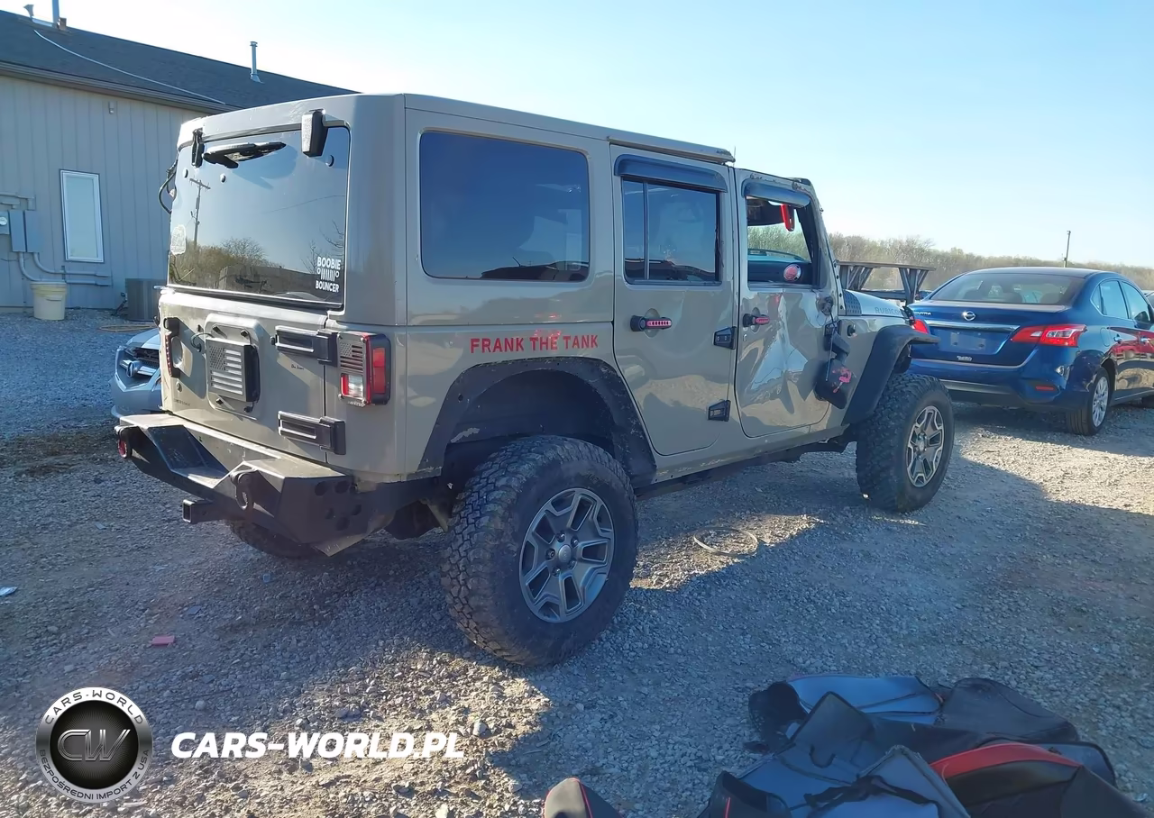 2017 Jeep Wrangler Unlimited Rubicon 4X4 VIN:1C4BJWFG2HL694312 - 4
