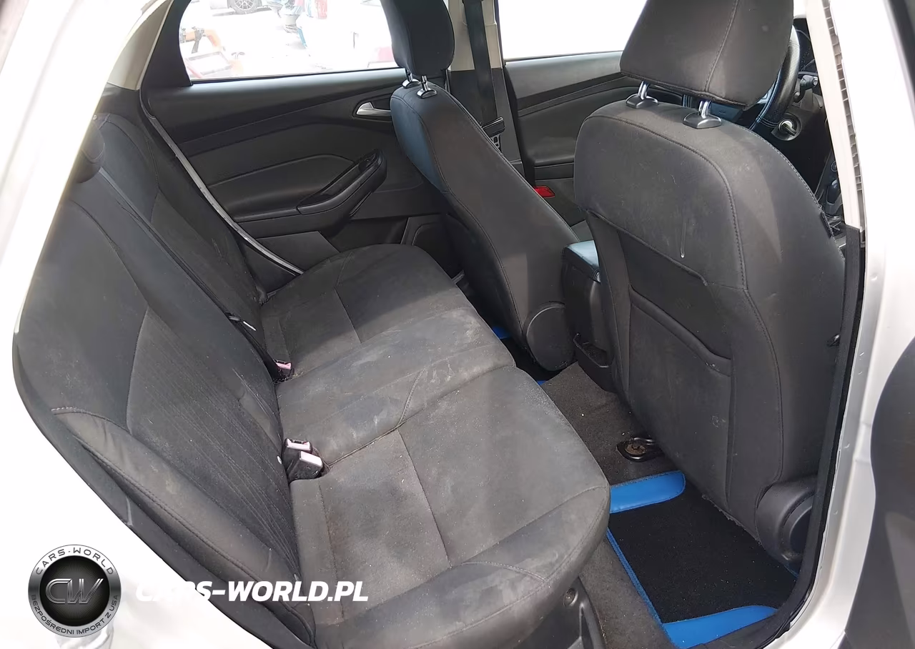 2016 Ford Focus Se VIN:1FADP3K21GL213812 - 8