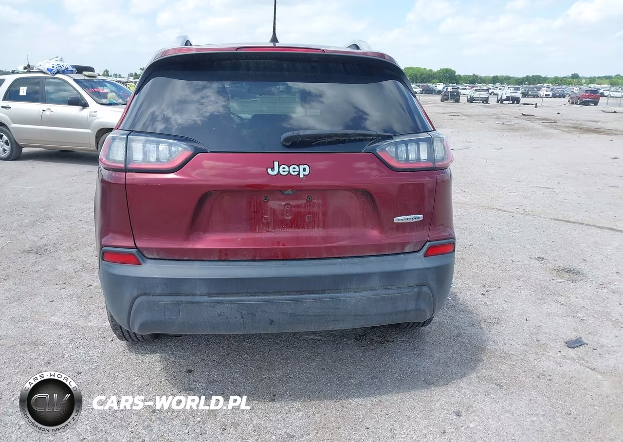 2019 Jeep Cherokee Latitude Plus Fwd VIN:1C4PJLLB5KD151700 - 16