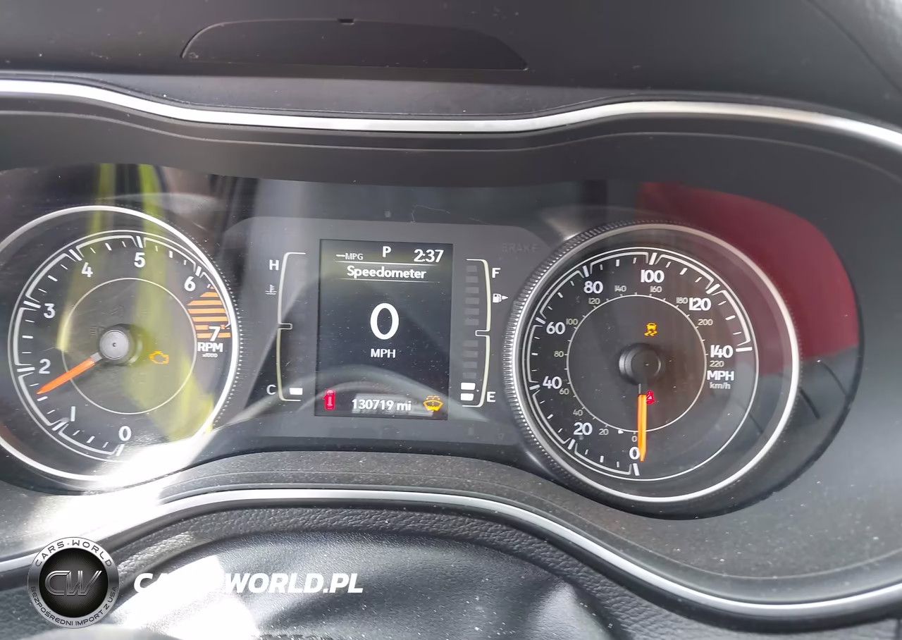 2019 Jeep Cherokee Latitude Plus Fwd VIN:1C4PJLLB5KD151700 - 7