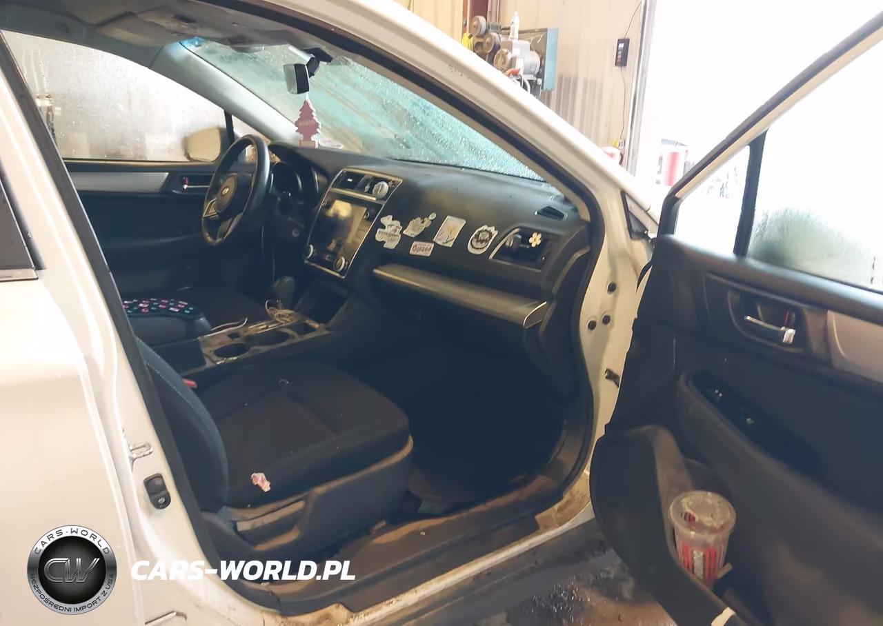2019 Subaru Outback 2.5I Premium VIN:4S4BSAFC1K3265923 - 5