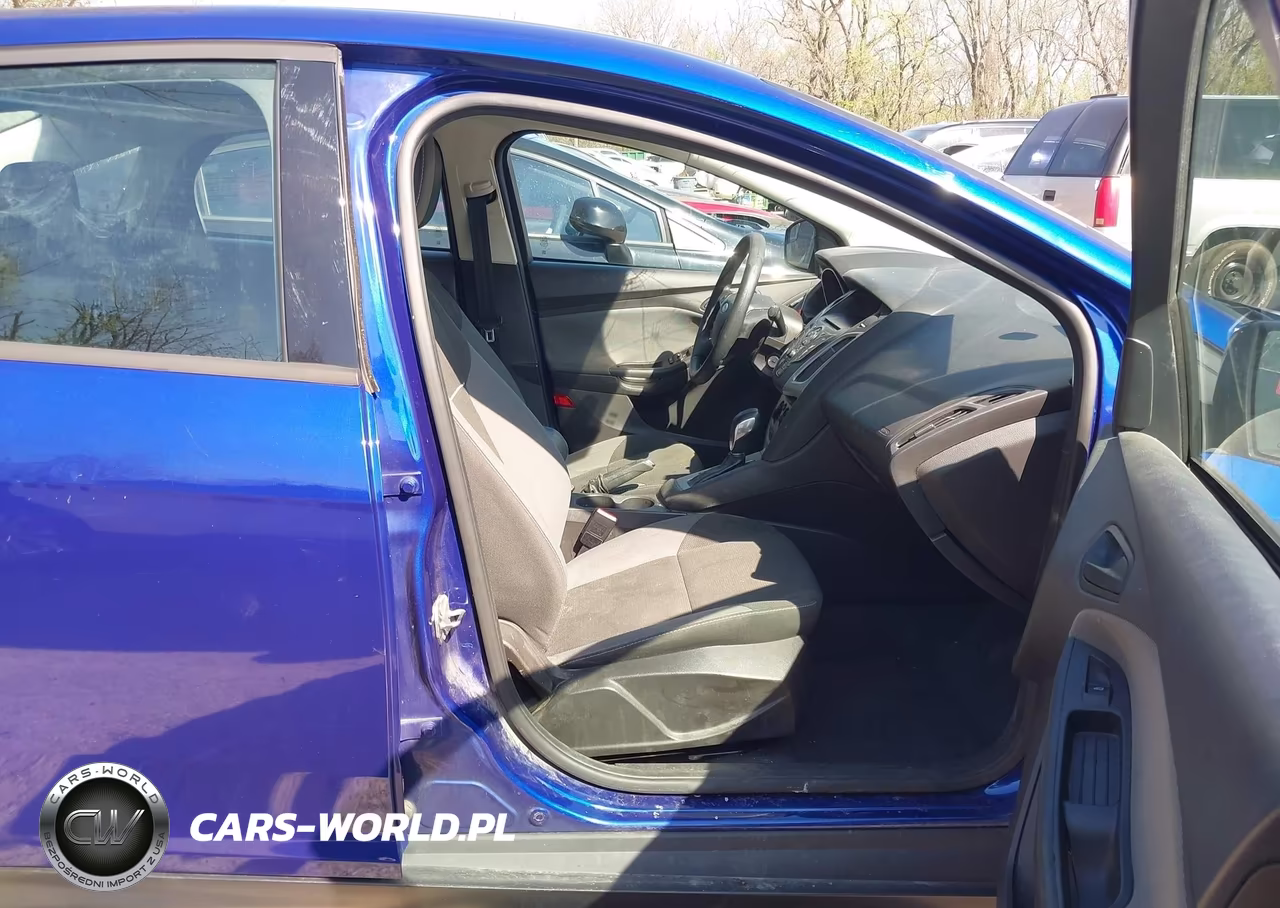 2012 Ford Focus Se VIN:1FAHP3F23CL254495 - 5